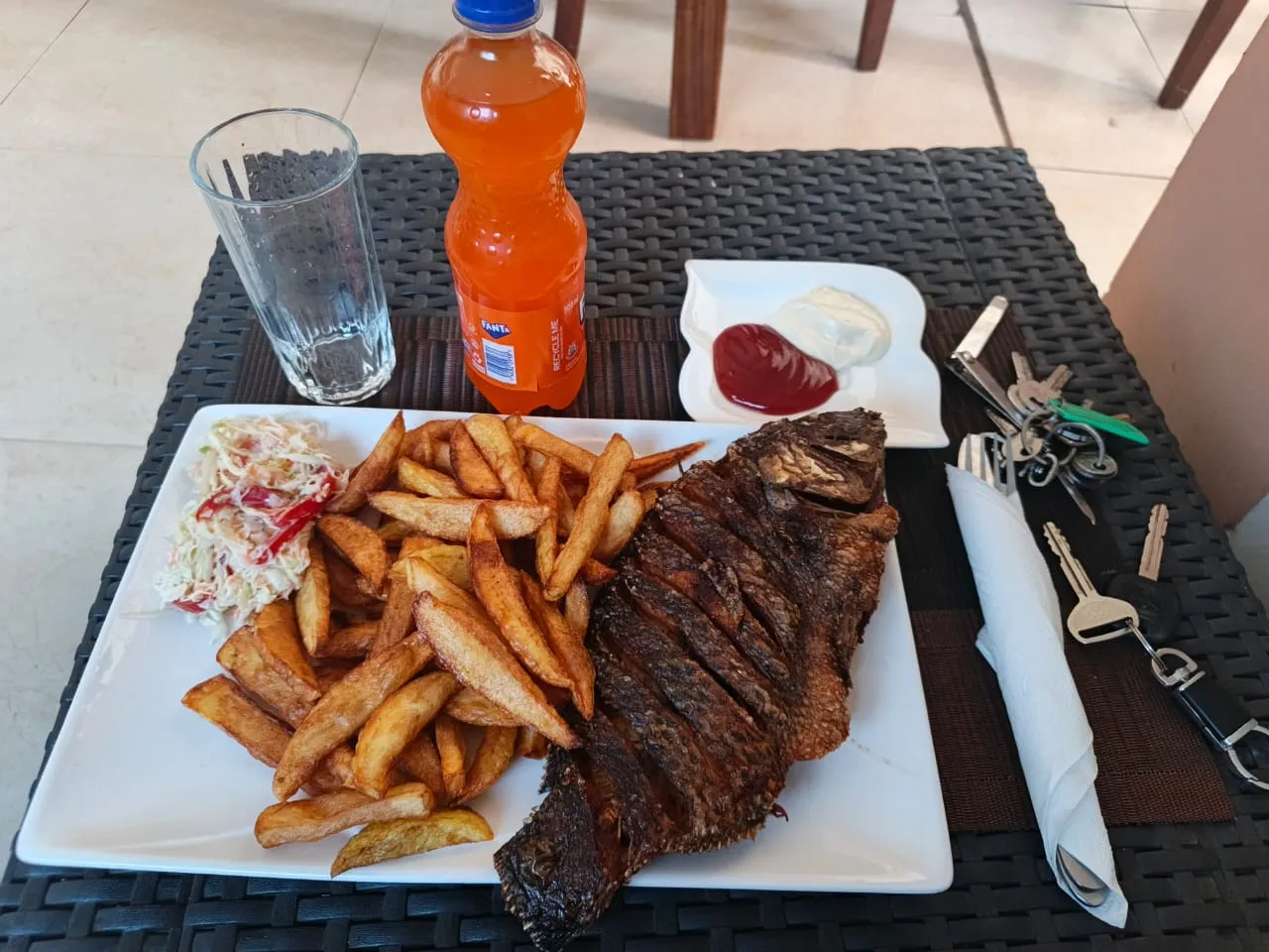 Plat du restaurant de l'Anglicane Guest House — photo 9